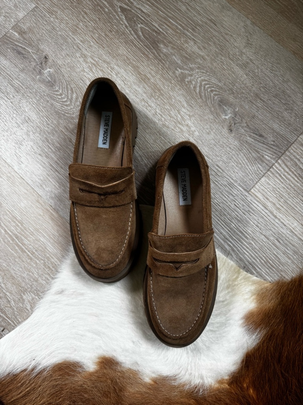 Steve Madden Women's Brown Suede Lug Sole Loafers - Picture 3 of 4